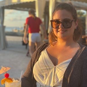 Meet your Posher, Ilana